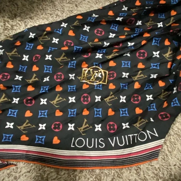 Louis Vuitton limited edition game on bandeau - Picture 3 of 9